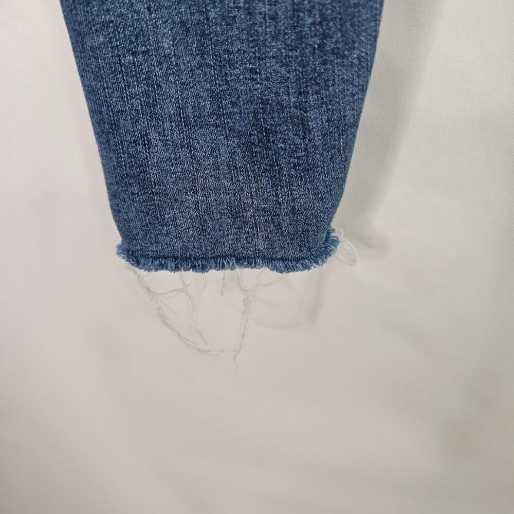 FREE PEOPLE Ankle Skinny Jeans size 26 MEDIUM Wash BLUE Mid Rise Raw Hem Denim - Picture 7 of 7